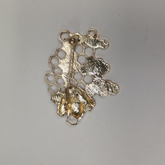 Bumble Bee Brooch Insect Black Gold Lapel Pin Fashion Jewelry - Picture 3 of 4